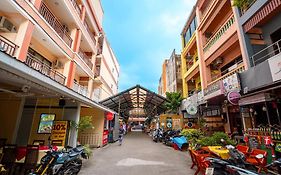 Outdoor Inn Kata Hotel